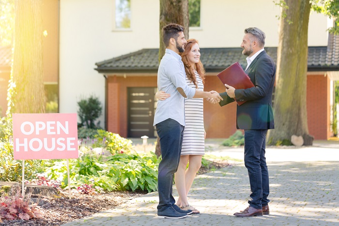 Realtor At Open House